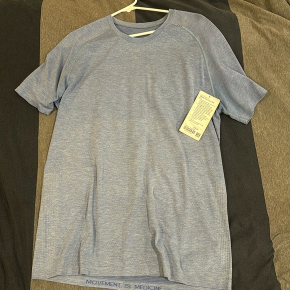 lululemon athletica Other - Lululemon metal vent T-shirt